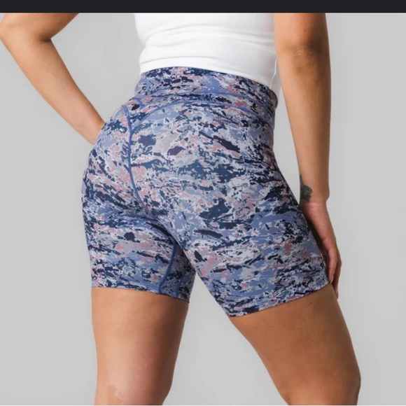 Vitality Pulse Biker Shorts - Picture 2 of 4